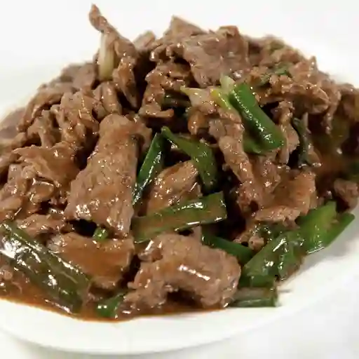 Carne con Champiñones