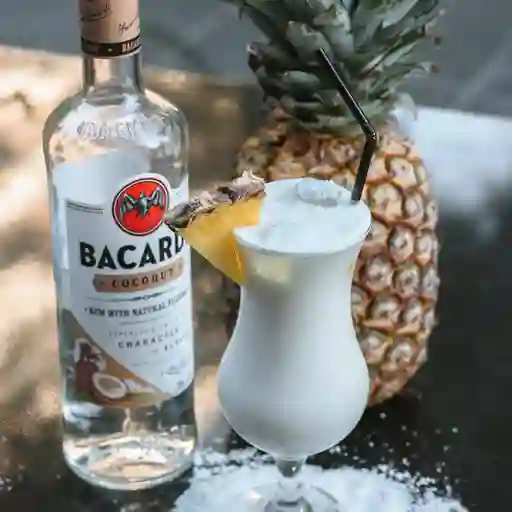 2 Vasos de Piña Colada 500 ml