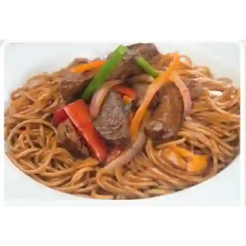 Tallarin Saltado con Carne