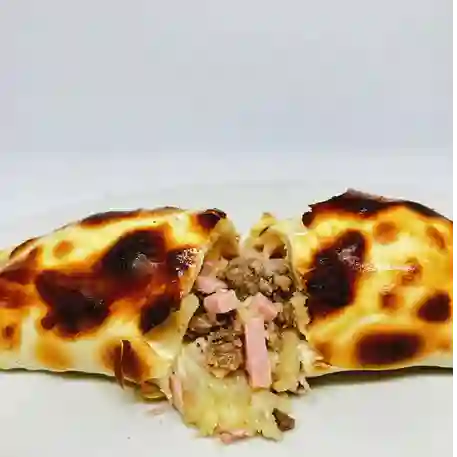 Empanada Picada Mega