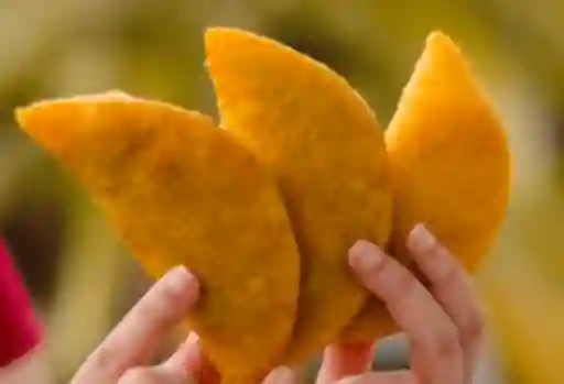 Empanada de Jamón y Queso