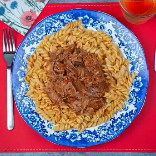 Fideos con Mechada y Callampa