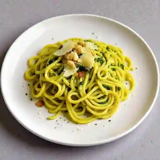 Porción de Fetuccini Al Pesto