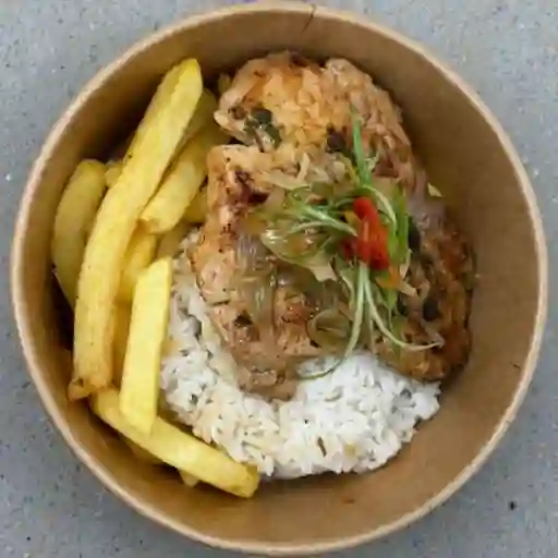 Chuleta Frita con 2 Agregados