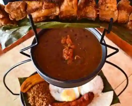 Cháncharos de mi Tierra Bandeja Paisa