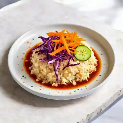 Bowl Tradicional Base Arroz De Sushi, Repollo Morado, Pepino Y Zanahoria