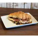 Croissant Prosciutto y Queso Funghi