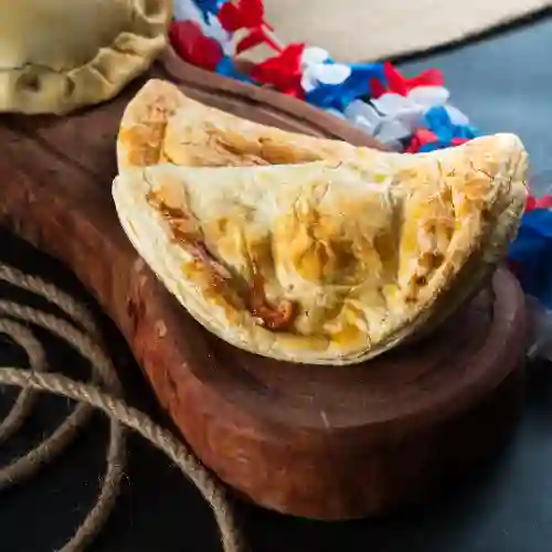 Empanada de Camarón y Queso