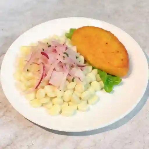 Ceviche con chicharrón