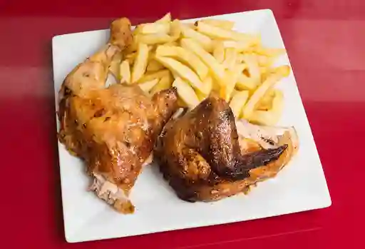 1/2 Pollo Asado con Papas Fritas