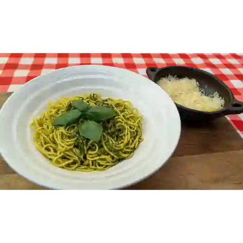 Spaghetti Pesto Cajú