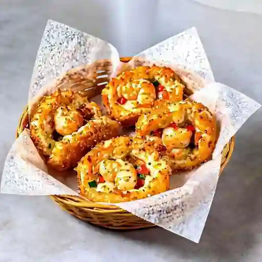 100 Piezas + 10 gyosas + bebida 1.5 lt