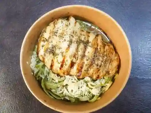 Fetuccini Al Pesto con Pollo