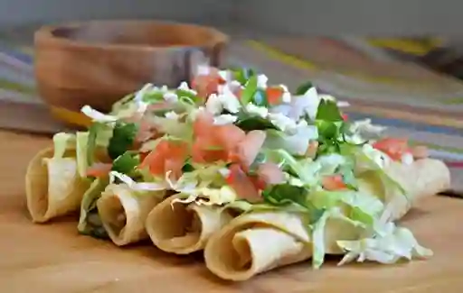 Flautas de pollo