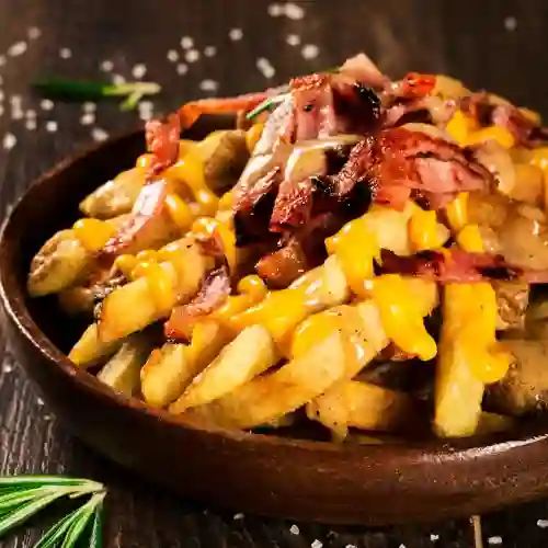 Papas Fritas con Queso Cheddar y Tocino