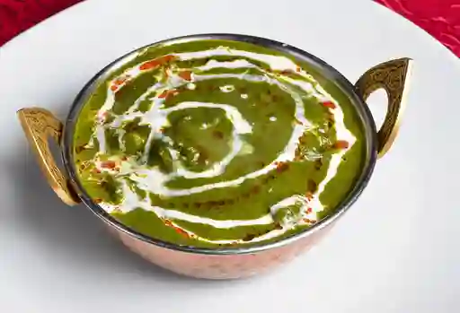 Murgh saagwala con arroz basmati