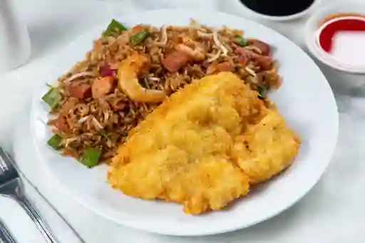 Arroz Chino Especial con Pollo Apanado