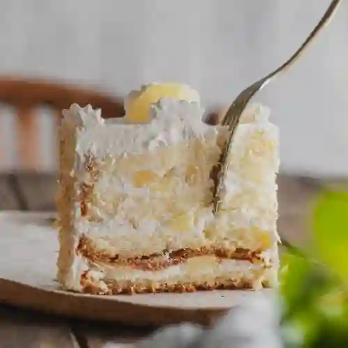Torta de piña porción
