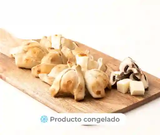 Empanaditas De Champiñón Y Queso 10 Unidades, Fork