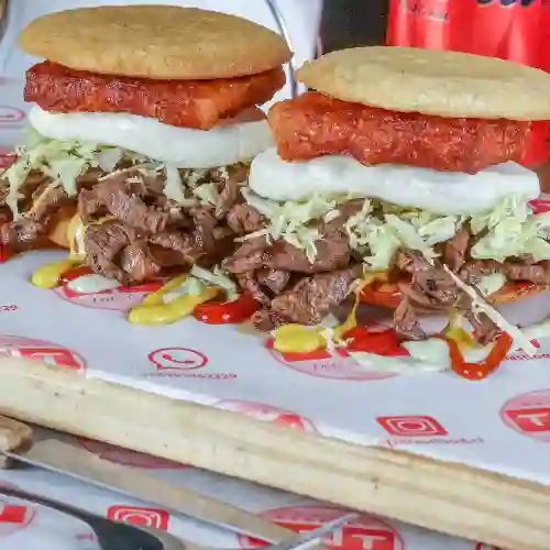 Arepas de Lomito