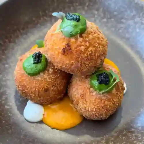 Croquetas de Pulpo y Langostino Parmesan