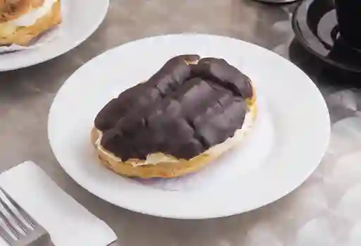 Pastel Eclair