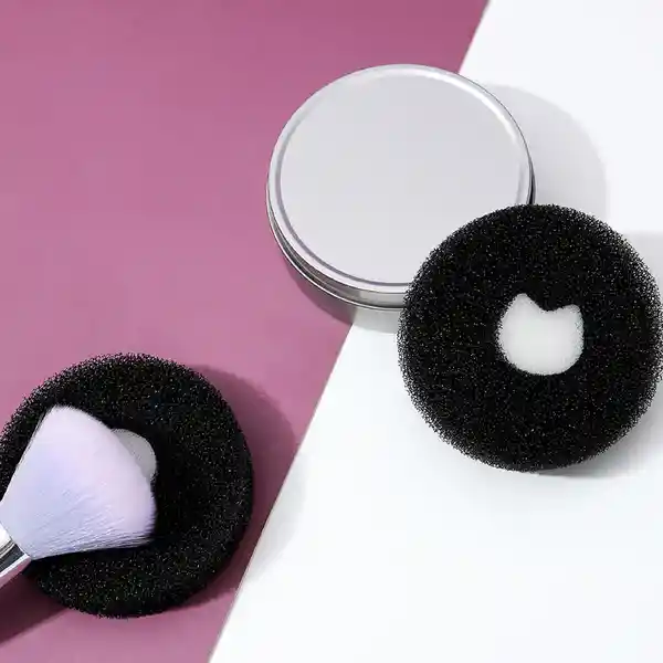 Brocha de Maquillaje Con Esponja Removedora de Color Miniso