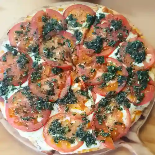 Pizza Mediana Napo con Provenzal