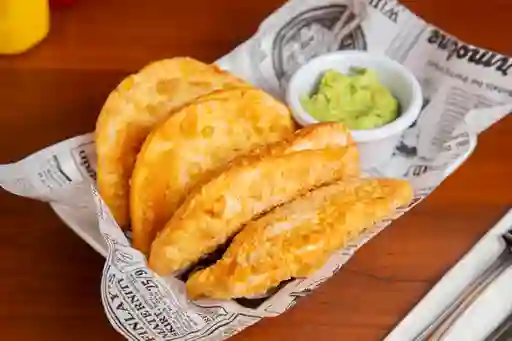 Empanadas Fritas de la Casa