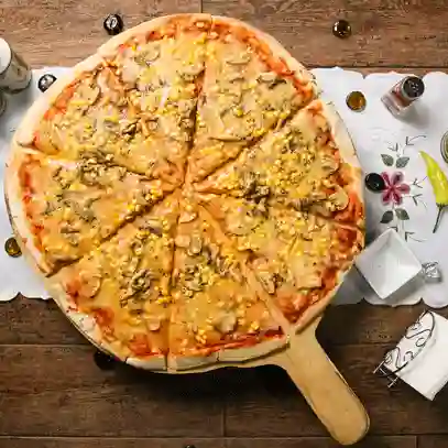 Pizza Familiar Champiñón y Choclo