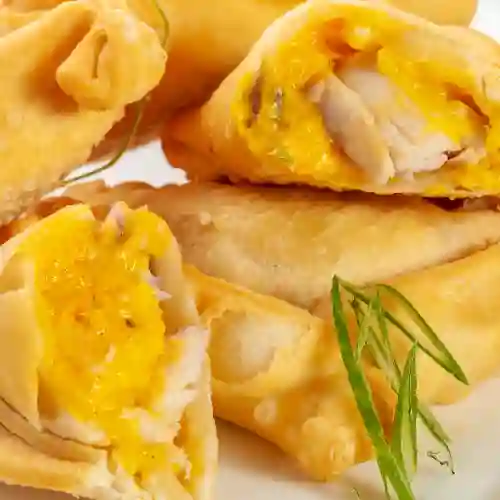 Empanadas de Ají de Gallina