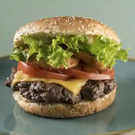 4 y Medio Burger & Papas