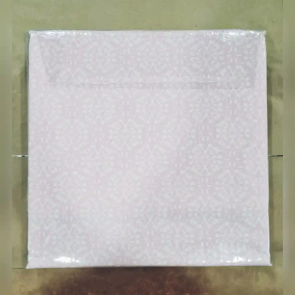 Juego De Sabanas Silver Estampado 2 Bohemio Rosa 144 Hilos / 50% Algodón / 50 % Poliester Velutti