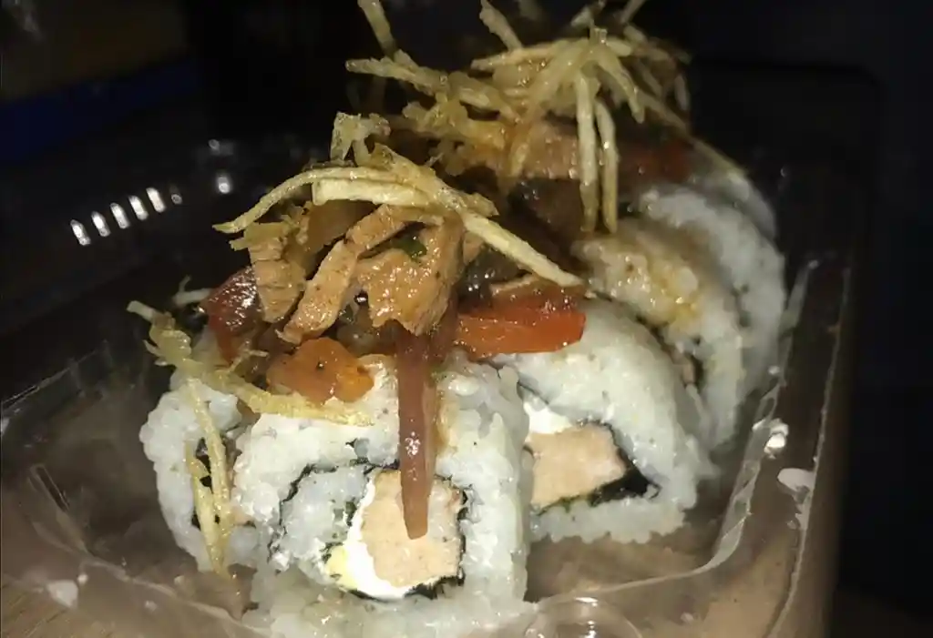 Lomo Salteado Roll