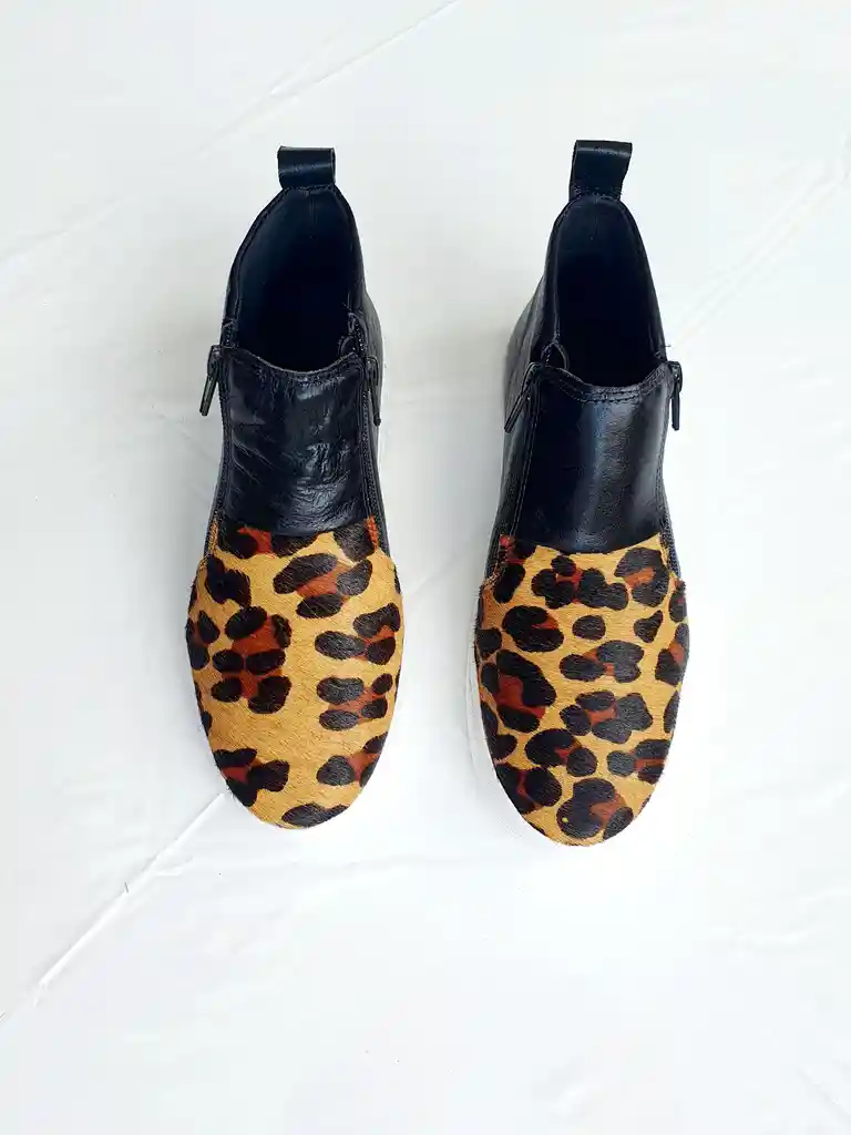 Botín Cuero Cristal Y Pelo Leopardo Talla 35