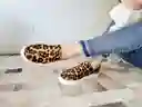 Zapatilla Cuero Leopardo Talla 38