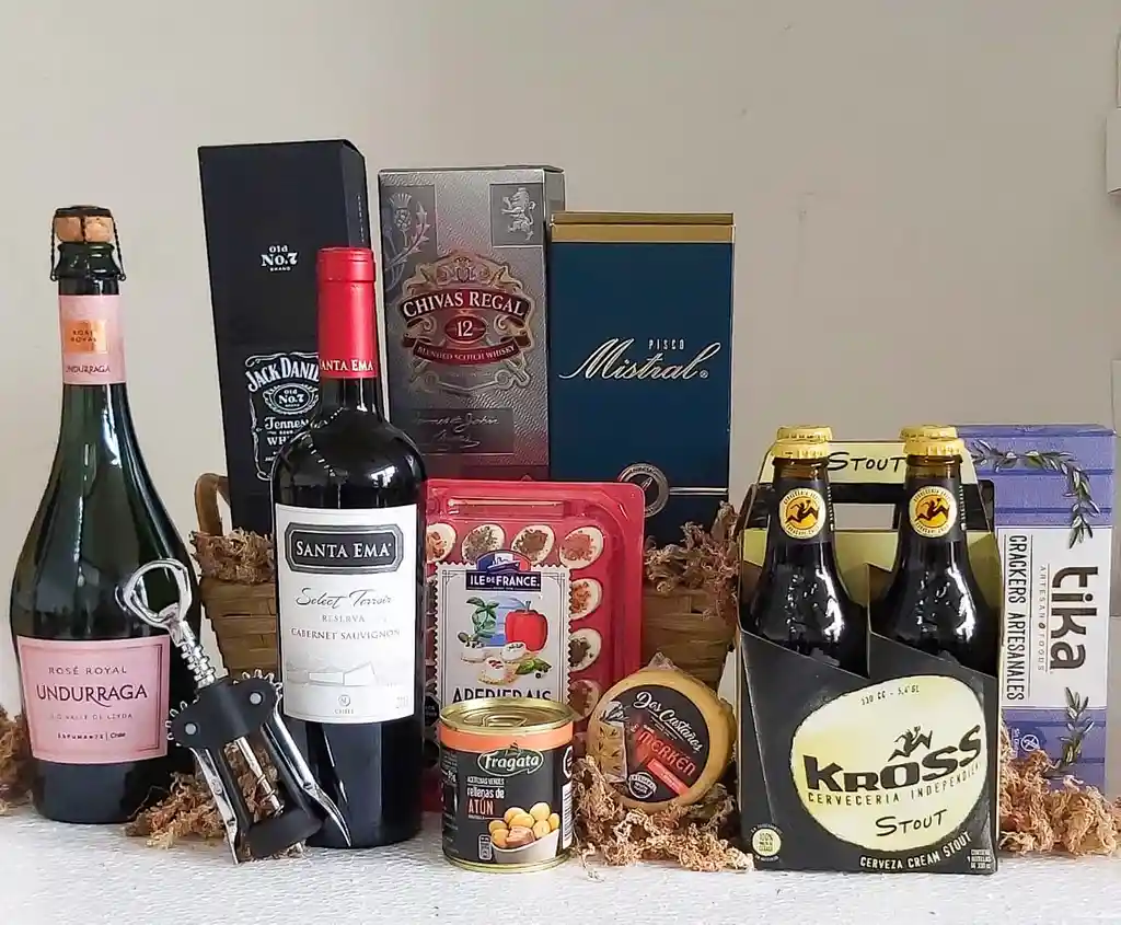 Espumante, Whisky Jack Daniels, Whisky Chivas Regal, Pack De Cervezas, Pisco, Vino, Galletas Crackers, Aceitunas Rellenas, Queso