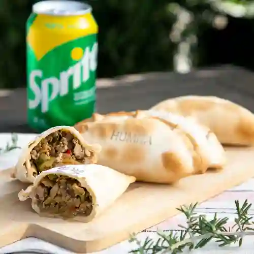 Combo 2 - 4 Empanadas + Bebida Lata