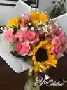 Ramo Girasoles Y Minirosas
