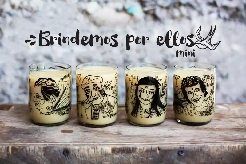 Brindemos Por Ellos Mini Juego De 4 Vasos