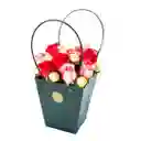 Bouquet De Rosas Y Bombones En Cartera