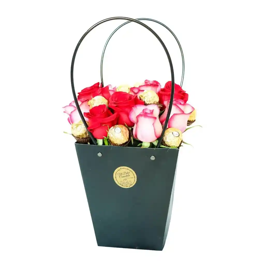 Bouquet De Rosas Y Bombones En Cartera