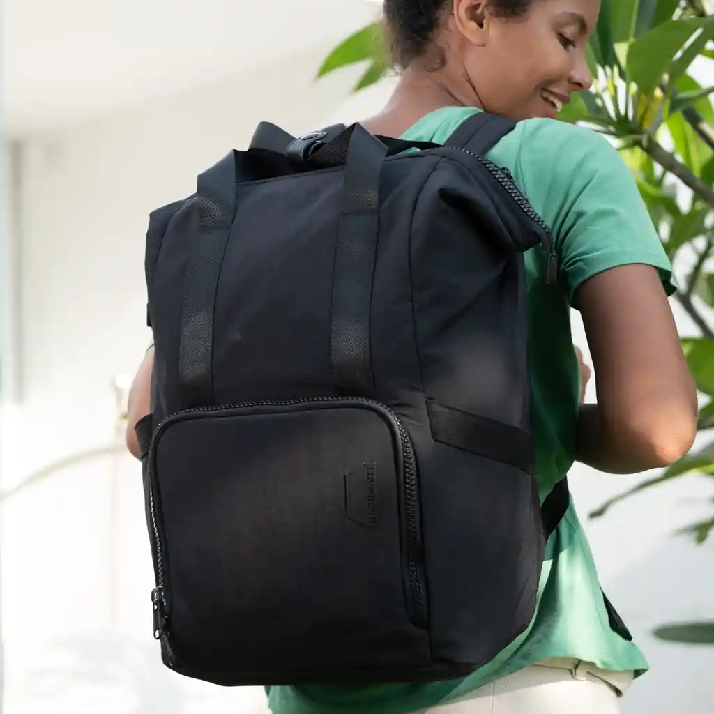 Bagsmart - Mochila Para Notebook De Hasta 15.6" Impermeable - Negro