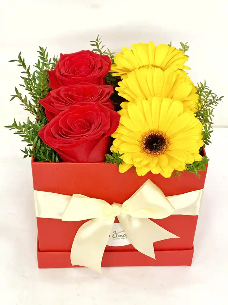 Box De Rosas Y Gerberas