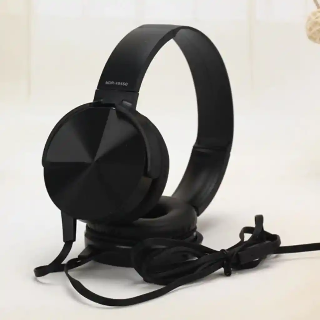 Audifono Extra Bass Microfono 3.5 Mm Plug Estereo Negro