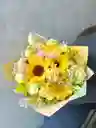 Ramo Tonos Amarillos Con Girasol. Tamaño S