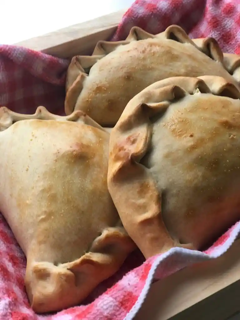 Empanada De Pollo Champiñon Queso