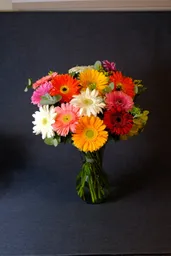 Florero Selección De Gerberas