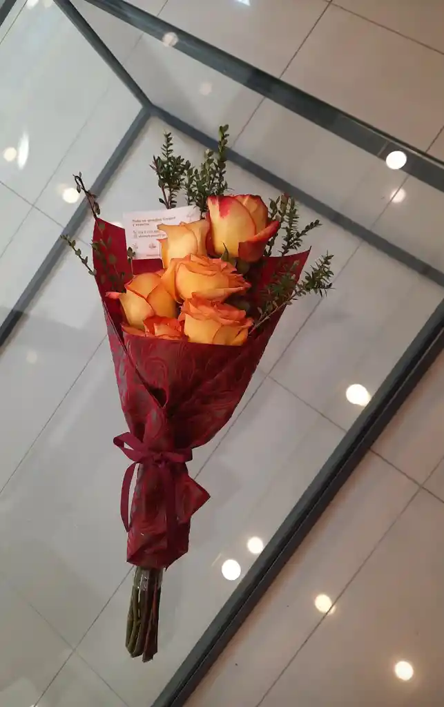 Ramo De 5 Rosas Amarillas