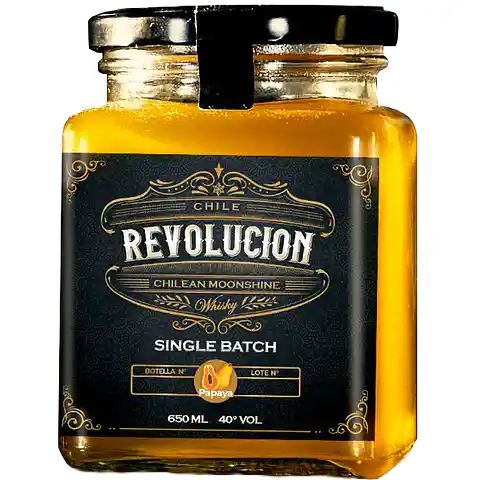 Revolucion Moonshine Papaya 40° G.l. 650cc